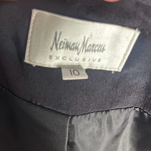 Neiman Marcus Black Silk Evening jacket - Picture 7 of 7